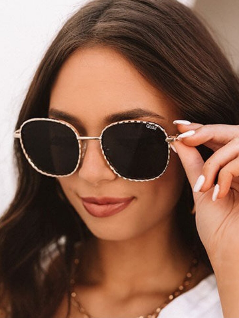 Quay Jezabell Twist Sunglasses